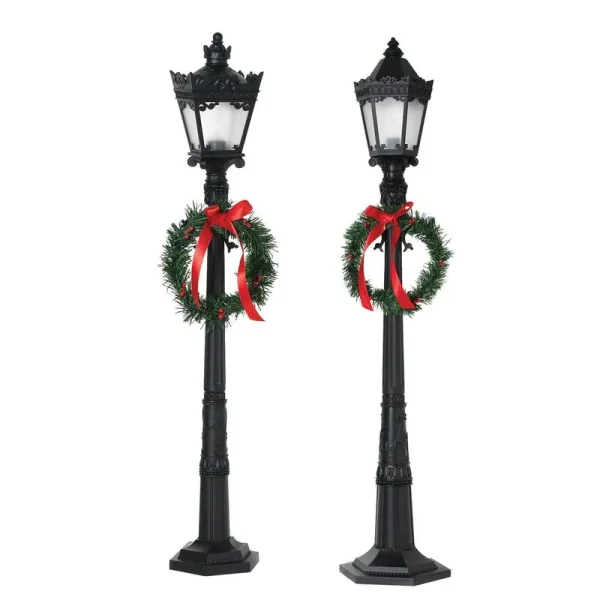 Gerson 26-inch Indoor Holiday Lamp Posts (Set of 2)