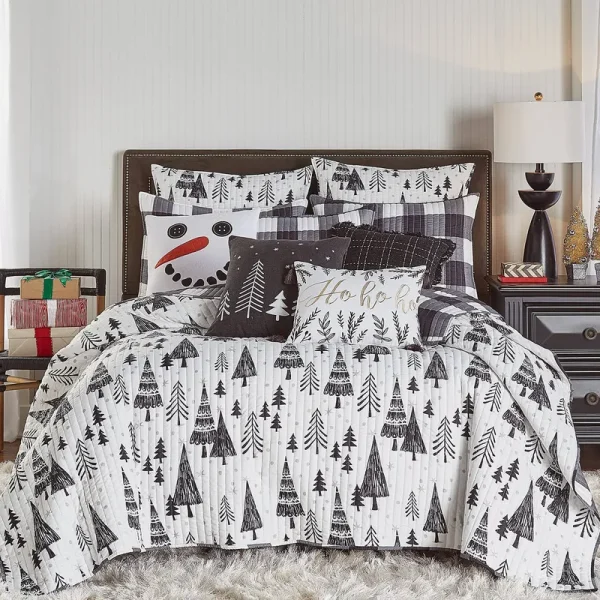 Levtex Home Northern Star Quilt Set, Black, Full/Queen