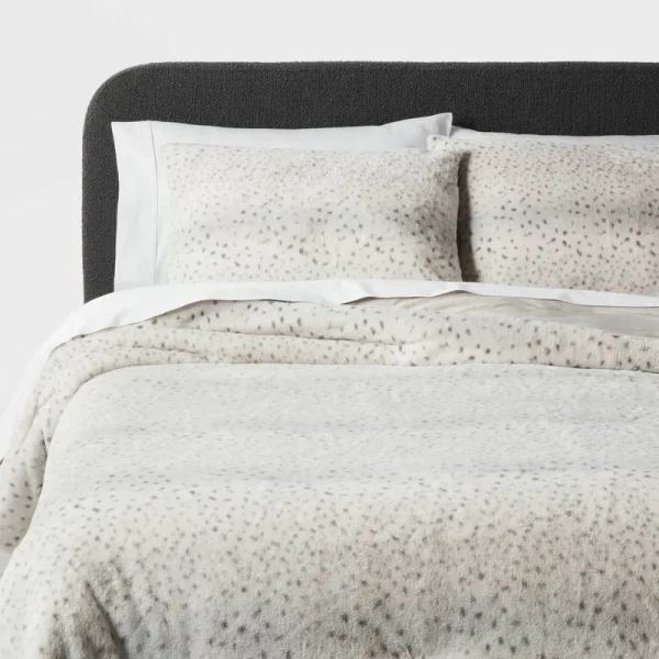 3PC Full/Queen Luxe Faux Fur Comforter and Sham Set Snow Leopard - Threshold