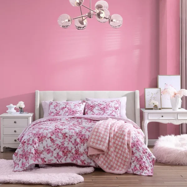 Betsey Johnson Floral Vineyard Reversible Quilt Set - Pink - Full - Queen