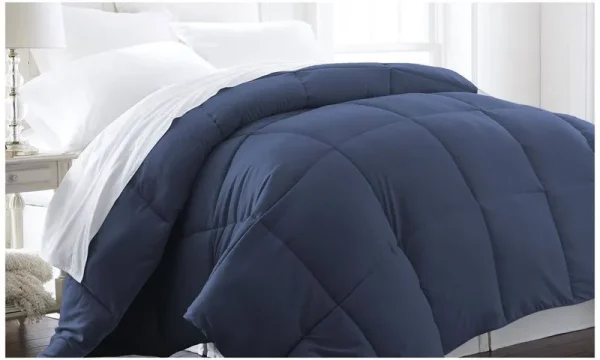 Comfort Canopy Down Alternative Comforter, King/Cal King / Navy