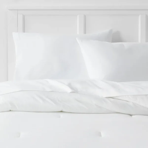 Twin/Twin Extra Long Jersey Solid Comforter White - Room Essentials