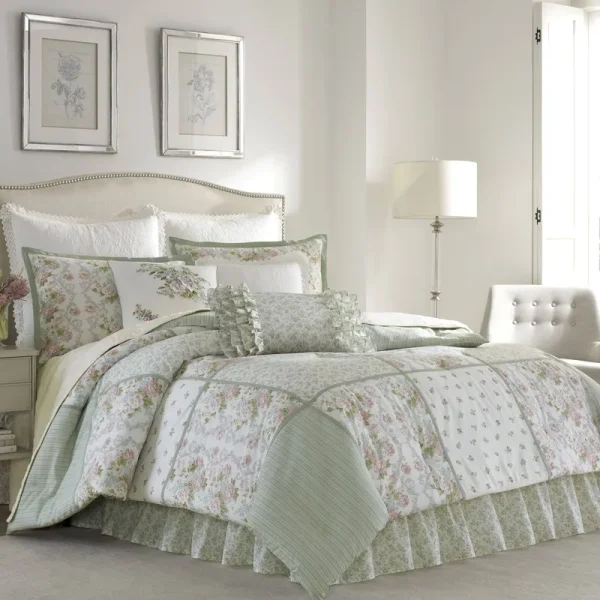 Laura Ashley Harper Comforter Set - Green - King