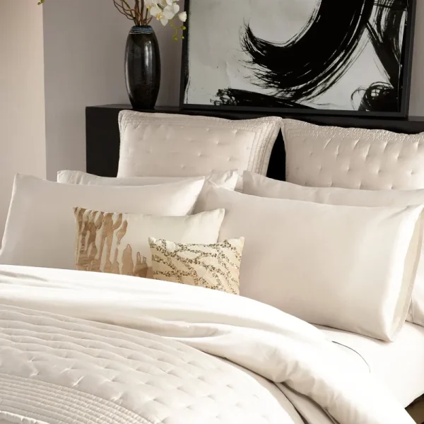 Donna Karan Essential Silk Quilt, King - Ivory