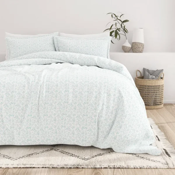 Duvet Cover Set (3-Piece): Burst of vines-light Blue/Queen