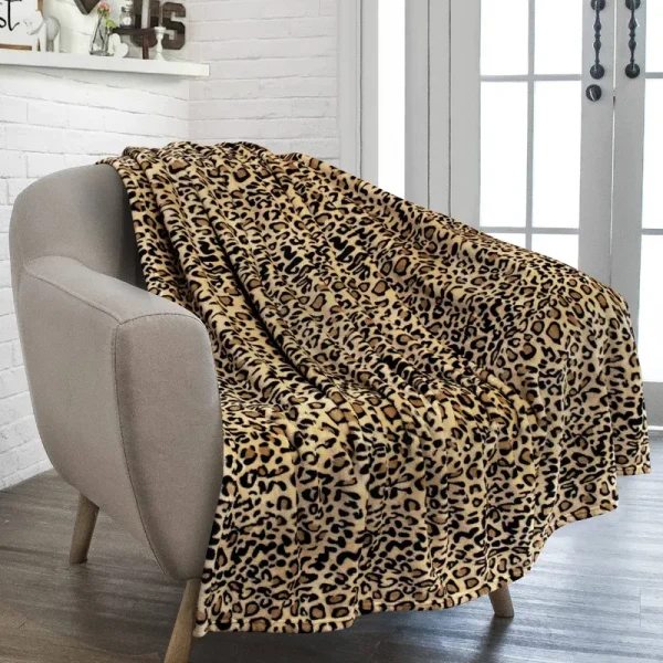PAVILIA Premium Fleece Throw Blanket for Sofa Couch, Soft Flannel Plai