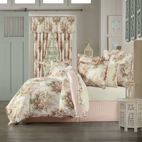 Royal Court Estelle Coral Comforter Set - Queen