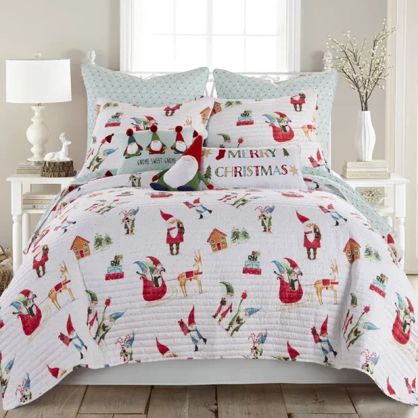 Gnome for The Holidays White Full/Queen Quilt - Levtex Home