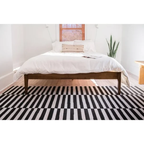 Wade Logan Kyree Striped Ivory/Black Area Rug Zipcode Design Rug Size: Rectangle 4' x 6'