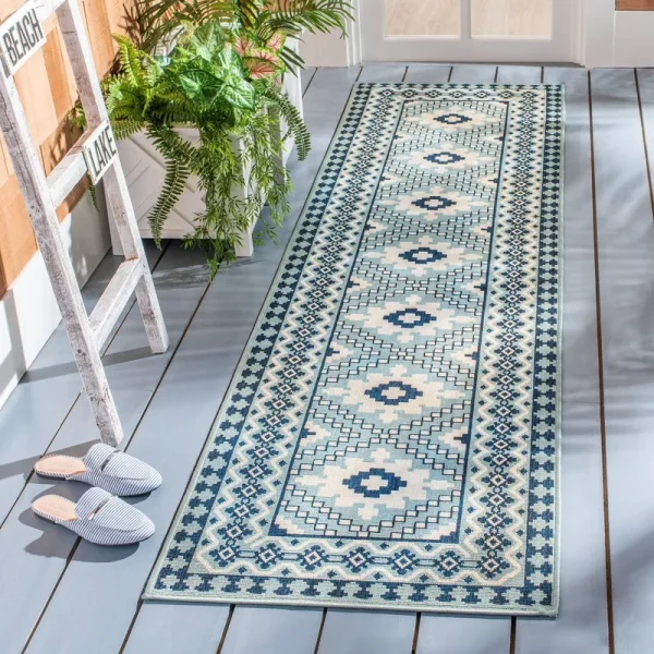 Safavieh Veranda Eyvor Indoor/ Outdoor Rug - 2'3" x 8' Runner - Ivory/Blue