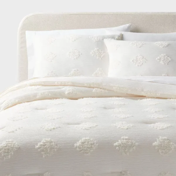 Full/Queen Tufted Diamond Crinkle Comforter and Sham Set Ivory - Threshold
