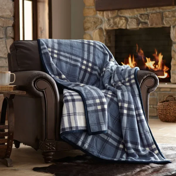 Member&s Mark Oversized Cozy Throw-Navy Martin Plaid