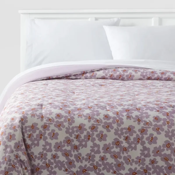 King Reversible Microfiber Printed Comforter Ivory/Light Purple Floral - Room Essentials