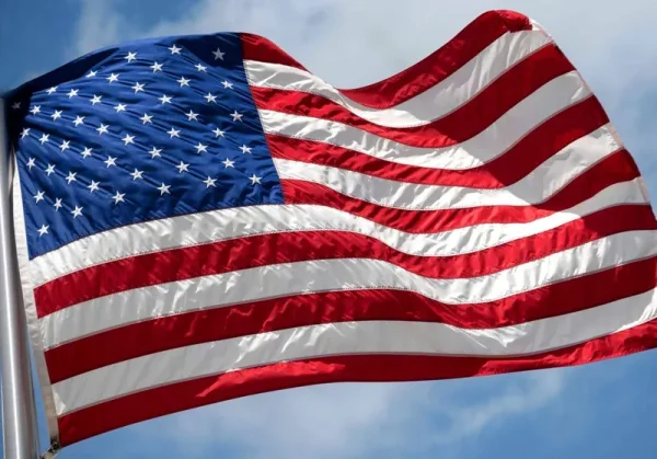 Vipper American Flag 4x6 Outdoor - Heavy Duty Nylon US Flags with Embroidered Stars, Stitched Stripes and Brass Grommets