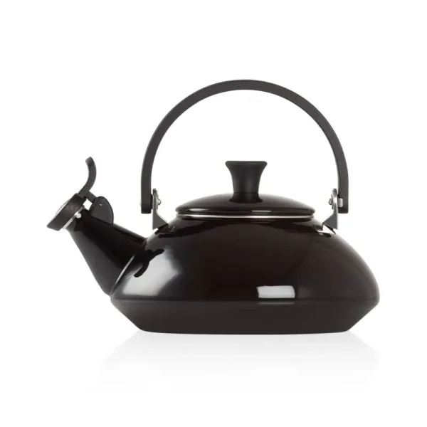 Le Creuset 1.6 Qt. Zen Kettle - Black