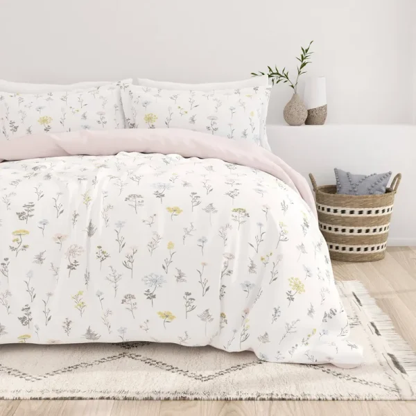 Home Collection Premium Ultra Soft Wild Flower Pattern Reversible Duvet Cover Set, Pink, Full/Queen