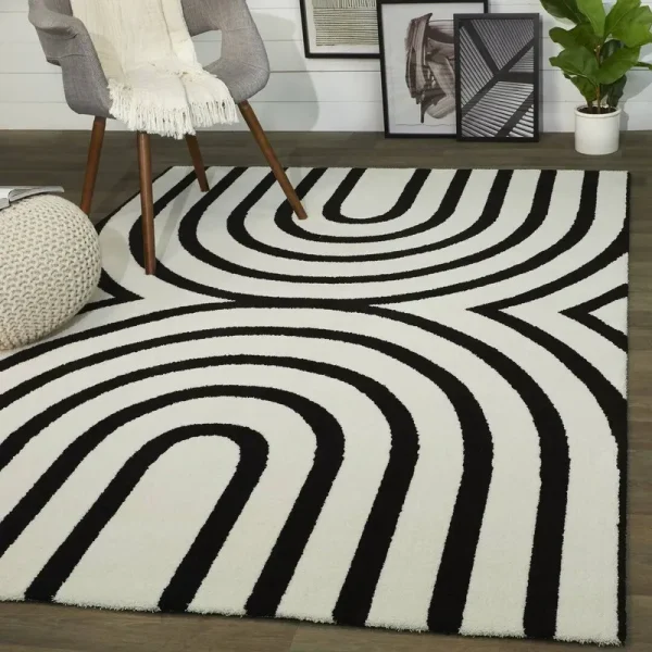 Aluesi Geometric Black/Beige Area Rug Wade Logan Rug Size: Rectangle 5'3" x 7'