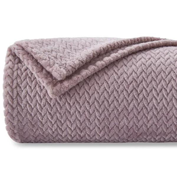 NEWCOSPLAY Super Soft Throw Blanket Light Purple Premium Silky Flannel Fleece Leaves Pattern Lightweight Bed Blanket All Season