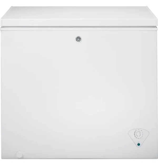 GE 7.0 Cu. ft. Manual Defrost Chest Freezer White FCM7STWW