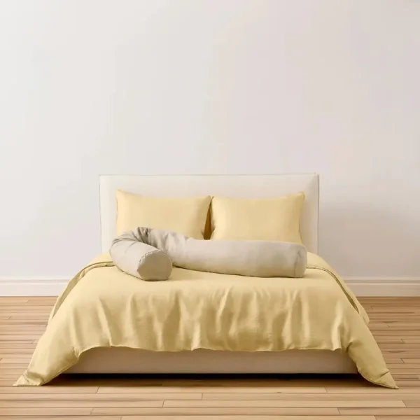 Buffy Wiggle Pillow Cover (Cream - One Size)